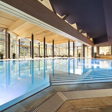 Therme Бад-Тайнах-Цавельштайн